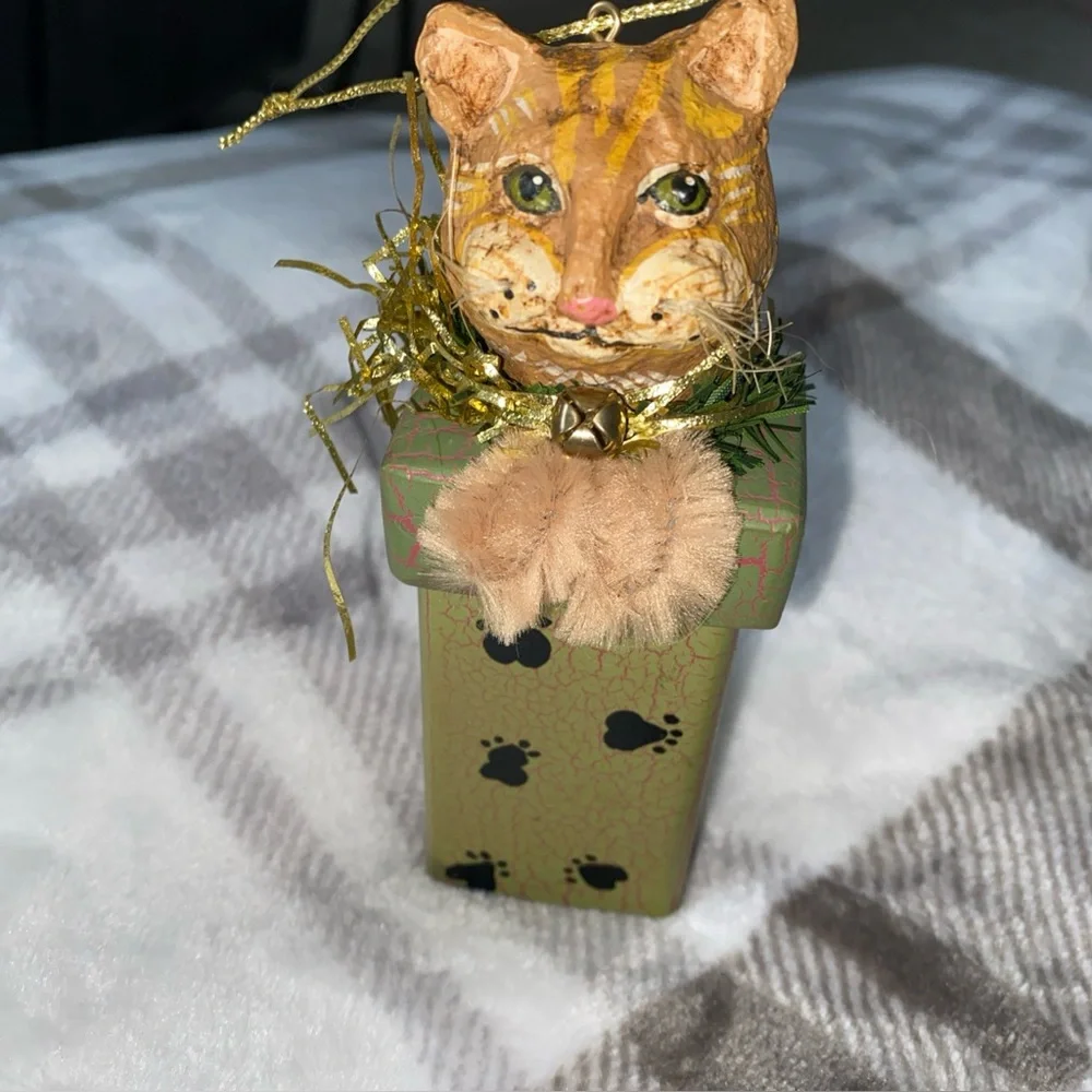 N/A vintage cat